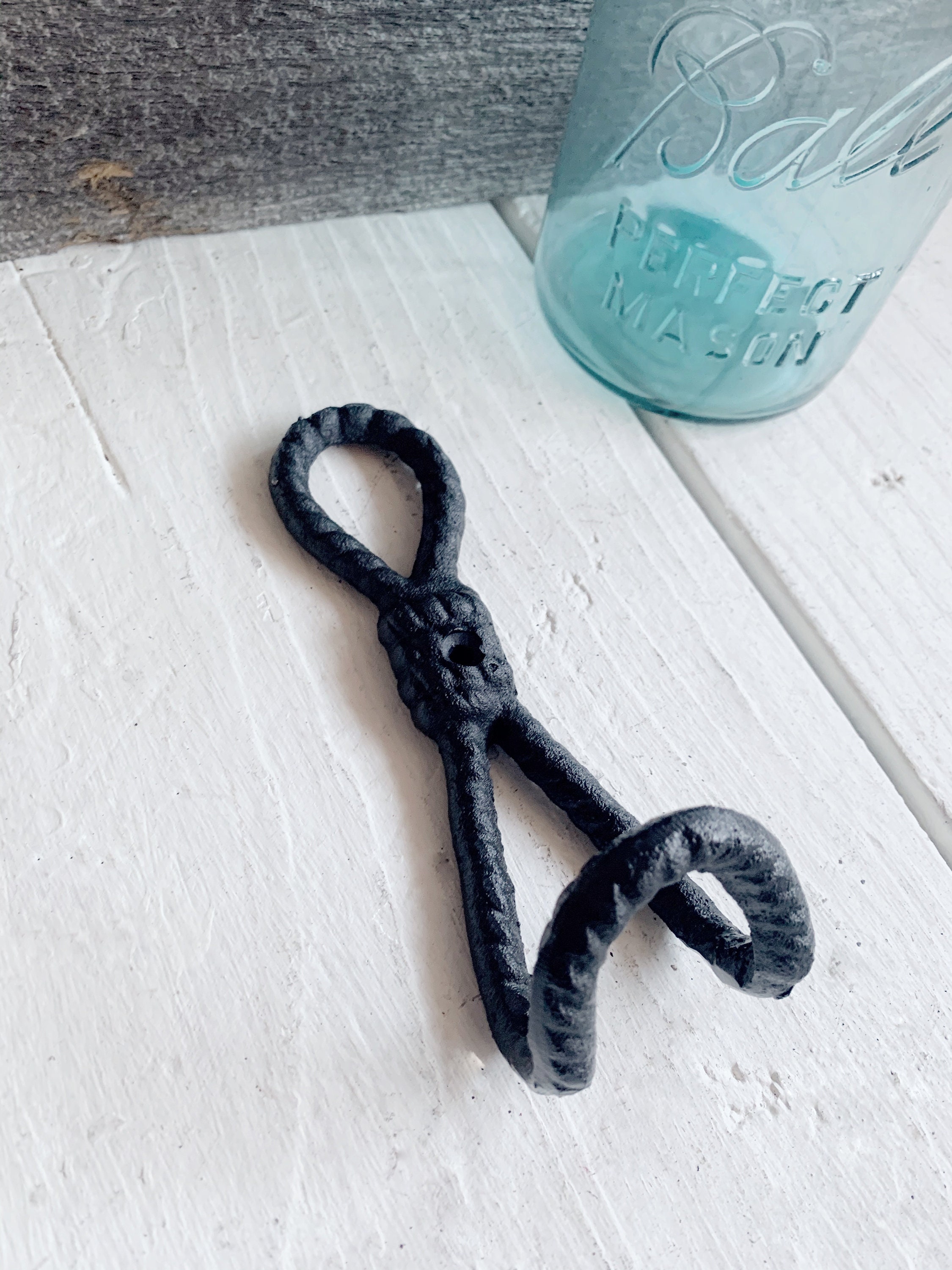 Rope Hook Hanger Iron Hook for Wall Wall Decor Lasso Towel Hook Nautical Decor Beach House Decor Barn Hooks Etsy