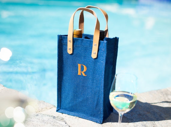 Bridesmaid Gift Burlap Wine Bag, Personalized Double Bottle Wine Tote, Burlap Wine Caddy, Custom Name Wine Lover Gift, Wedding Favors