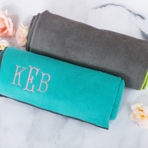 Personalized Yoga Towel, Gift for Mom, Custom Yoga Gift, Personalized Gift for Her, Mom Gifts, Custom Mother&#39;s Day Gift, Custom Yoga Towel