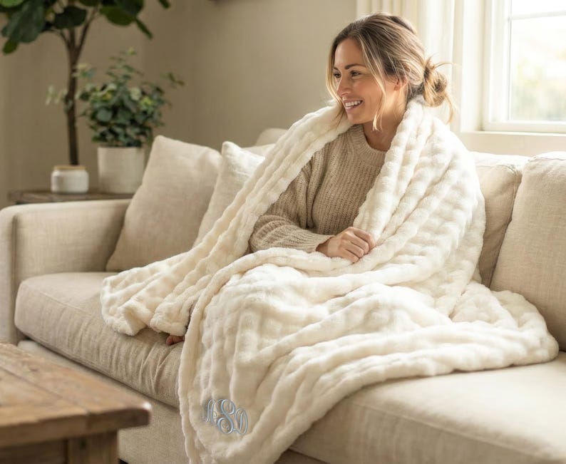 Daydream Cloud Throw – Custom Name Plush Blanket, Oversized 60" x 80" Super Soft Couch Throw, Housewarming Gift image 1