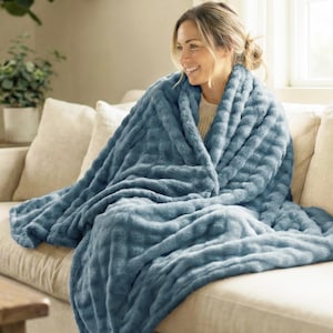 Daydream Cloud Throw – Custom Name Plush Blanket, Oversized 60" x 80" Super Soft Couch Throw, Housewarming Gift image 8