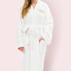Personalized Hooded Fleece Robe, Bridesmaid Gift, Valentine&#39;s Day, Christmas Gift, Embroidered Wedding Robe, Bridal Robe, Hoodie Fleece Robe