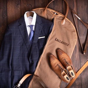 Groomsmen Gift Custom Name Suit Bag, Leather Handle Garment Bag, Gift for Groomsmen, Father of Groom, Canvas Suit Bag, Monogrammed Suit Bag bild 5