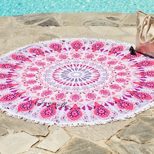 Personalized Round Towel, Fringe Beach Towel, Bridesmaid Gift, Beach Wedding Weekend, Tropical Beach Party Towel, Bridal Party Gift Towel