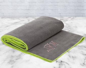 Personalized Holiday Gift, Custom Yoga Towel Christmas Gift, Personalized Yoga Towel for Pilates, Workout Towel, Holiday Gift for Friend