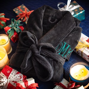 Personalized Men's Holiday Gift Robe, Custom Gift for Him, Monogrammed Men's Robe, Christmas Present, Holiday Robe, Men's Plush Fleece Robe image 10