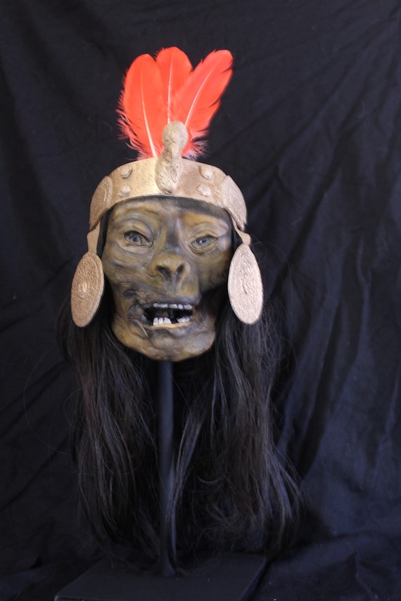 taxidermie réplique tete de momie inca en résine  sculpture taxidermy skull crane momifiée oditties