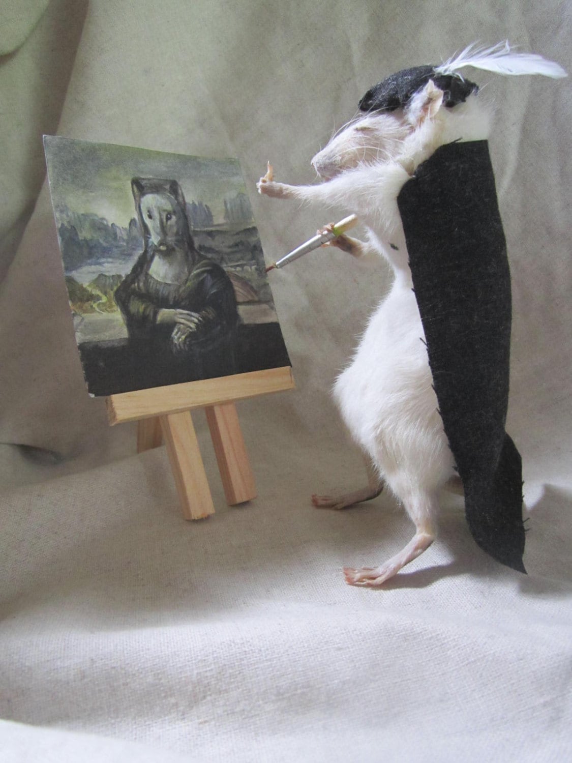 Taxidermy Rat Painter Leonardo Vinci Mona Lisa Taxidermy