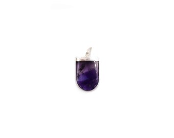 Colgante de plata esterlina con amatista "U"