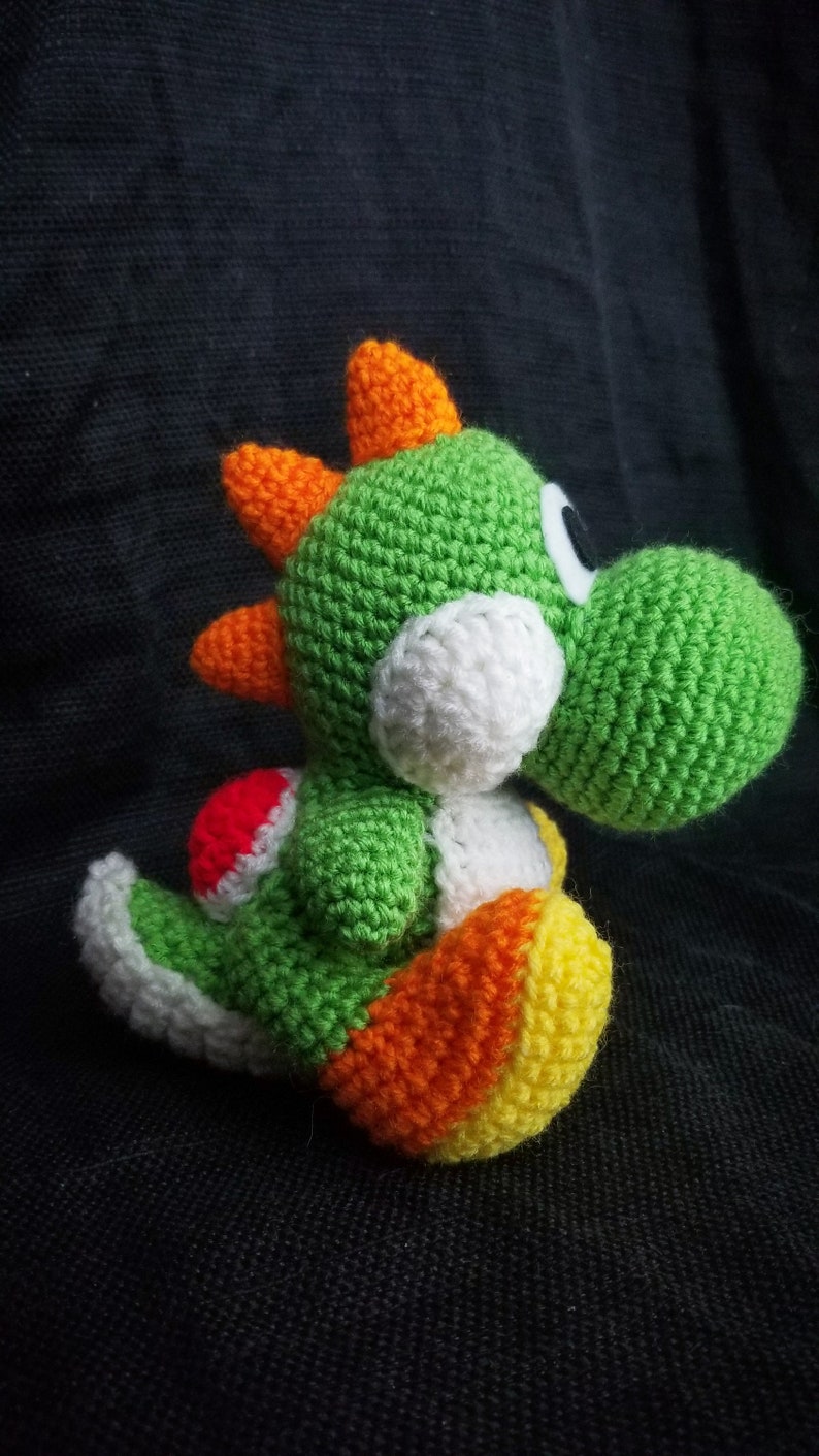 PATTERN: Yoshi amigurumi image 5