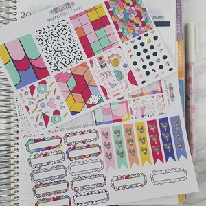 Beautiful Geometric Inspired Weekly Kit