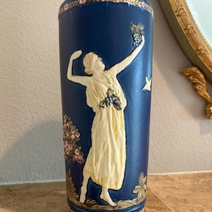 Vase, Wedgwood Jasperware