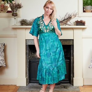 Green Silk Print Dress 13, Vintage Silk Dress, Recycled Silk Dress, Embroidered Dress, Silk Sari Dress, Artisan Silk Dress, Boho Dress