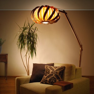 Lampadaire, lampe en arc, lampe design, lampe en placage, lampe moderne, acajou, frêne, lampe en contreplaqué, lampe en bois image 1