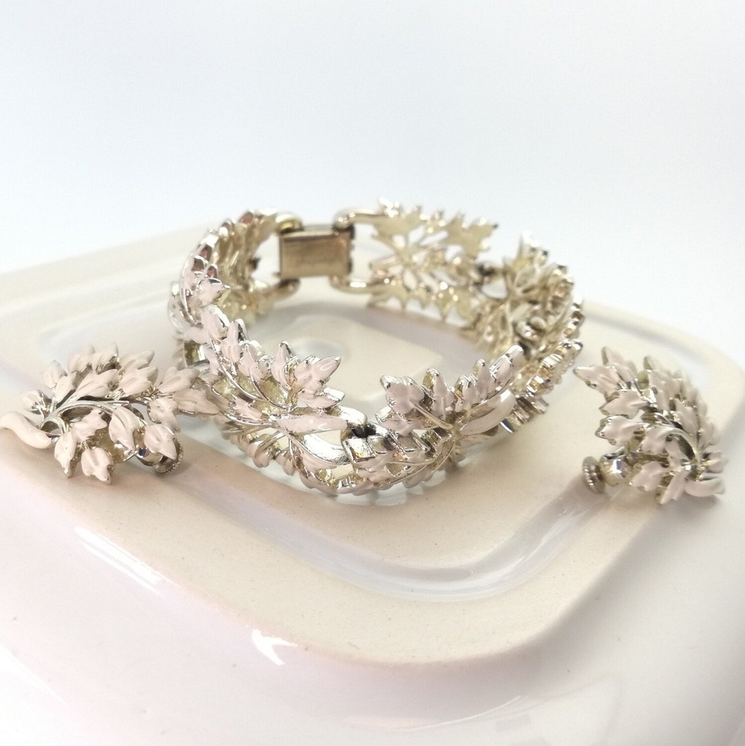 Vintage Jewelcraft White Leaf Pattern Bracelet and Earrings Etsy