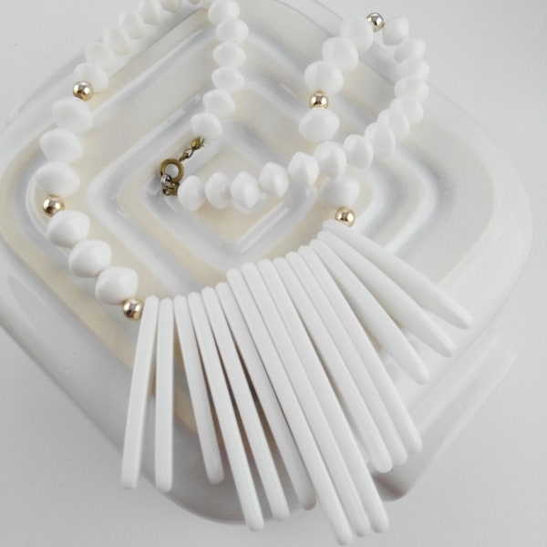 Vintage Chunky White Bead Necklace - Gift for Women