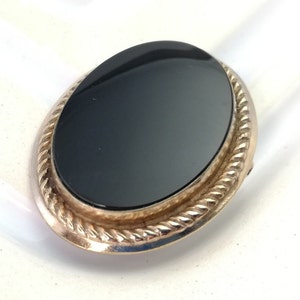 Vintage Black Oval Brooch Pendant Gold Tone Rope Edge Binder Brothers Jewellery Classic Lapel Pin Preloved Gifts for Her
