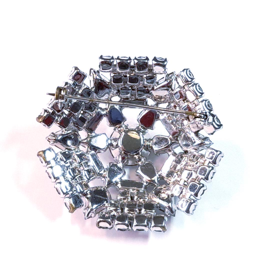 Broche Ancienne En Dôme Avec Strass - Monture Argentée - Bon état - Occasion
