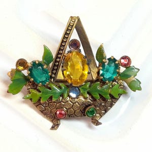 Broszka w kształcie ładnego kosza z kwiatami - Vintage Floral Pin - Biżuteria Art Deco - Prezent urodzinowy dla niej - Prezent dla mamy matki