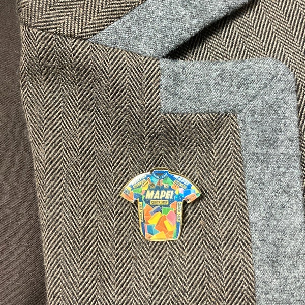 Retro Mapei Quick Step Jersey Cycling Lapel Pin Badge