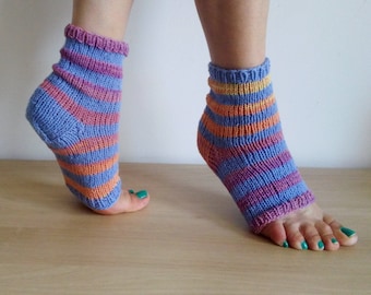 Handgestrickte Yoga Socken Tanz oder Flip Flop Socken Elegante Socken für Ballett Fashion Spa Socken Regenbogen Farben Socken