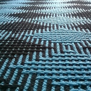 Hand-knitted wool throw Hand-made favorite quilt in effect colors Wool blanket for gift Ready to ship