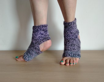 Hand Knit Yoga Ballet Dance Pilates Pedicure Flip Flop House Fashion Spa Toeless Socks Autumn colours socks