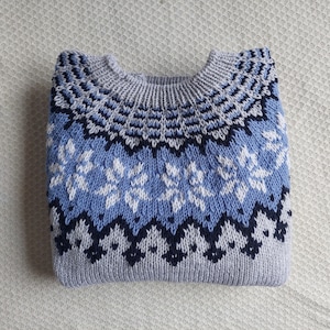 Hand-knitted wool Icelandic sweater Unisex wool sweater Nordic knit pullover Hand-made soft and fuzzy christmas sweater