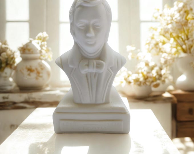 Small Vintage Porcelain Chopin Bust | Statuette