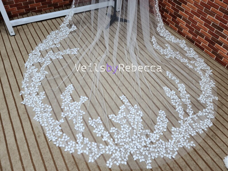 1 tier ivory soft tulle tree leaves lace bottom cathedral bridal wedding veil S464 image 1