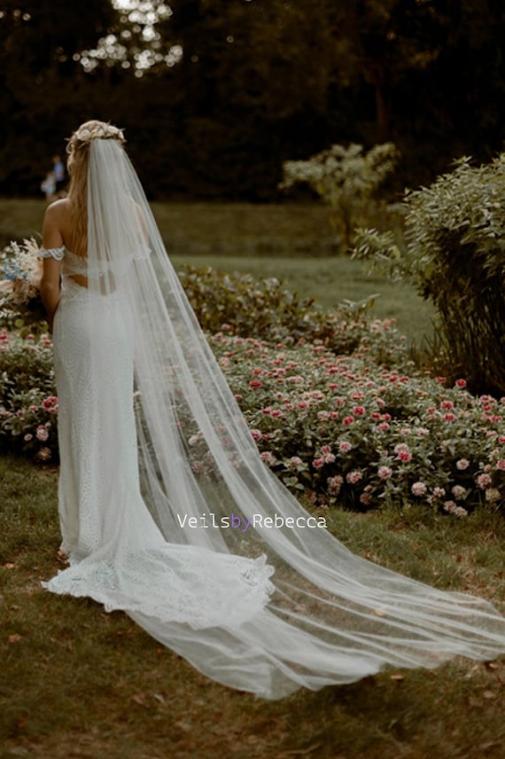 Velo da Sposa Coda Lunga Rossa con Pettine Ricamo Bordo in Pizzo Velo da Sposa Applique Fiore 3D Cattedrale Principessa Tulle Bellissimo Abito da Sposa Accessori per Donna,Rosso,3M × 3M