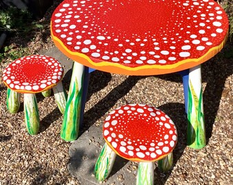 kids mushroom table and chairs