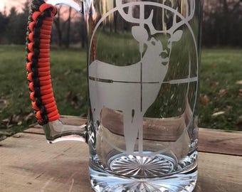 Personalized Deer Hunter Beer Mug, Etched Buck Design with Paracord Handle Option