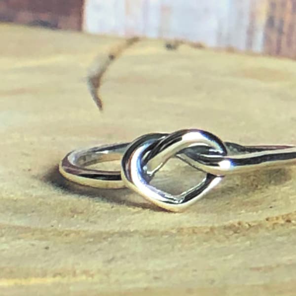 Sterling silver knot ring,Sterling silver heart ring,Valentines day gifts,Gift for her,Knot ring,Knot heart ring,Silver knot ring,Heart ring