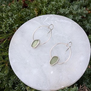 Seafoam Glass Earrings/Sea Glass/Green Sea Glass/Genuine Sea Glass/Sea Glass Jewelry/Bridal Party Jewelry/Gift for Her/Mother&#39;s Day Gift