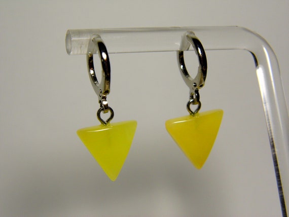 Baltic Amber Triangle Dangle Drop Earrings Yellow Natural Genuine Gemstone 4967