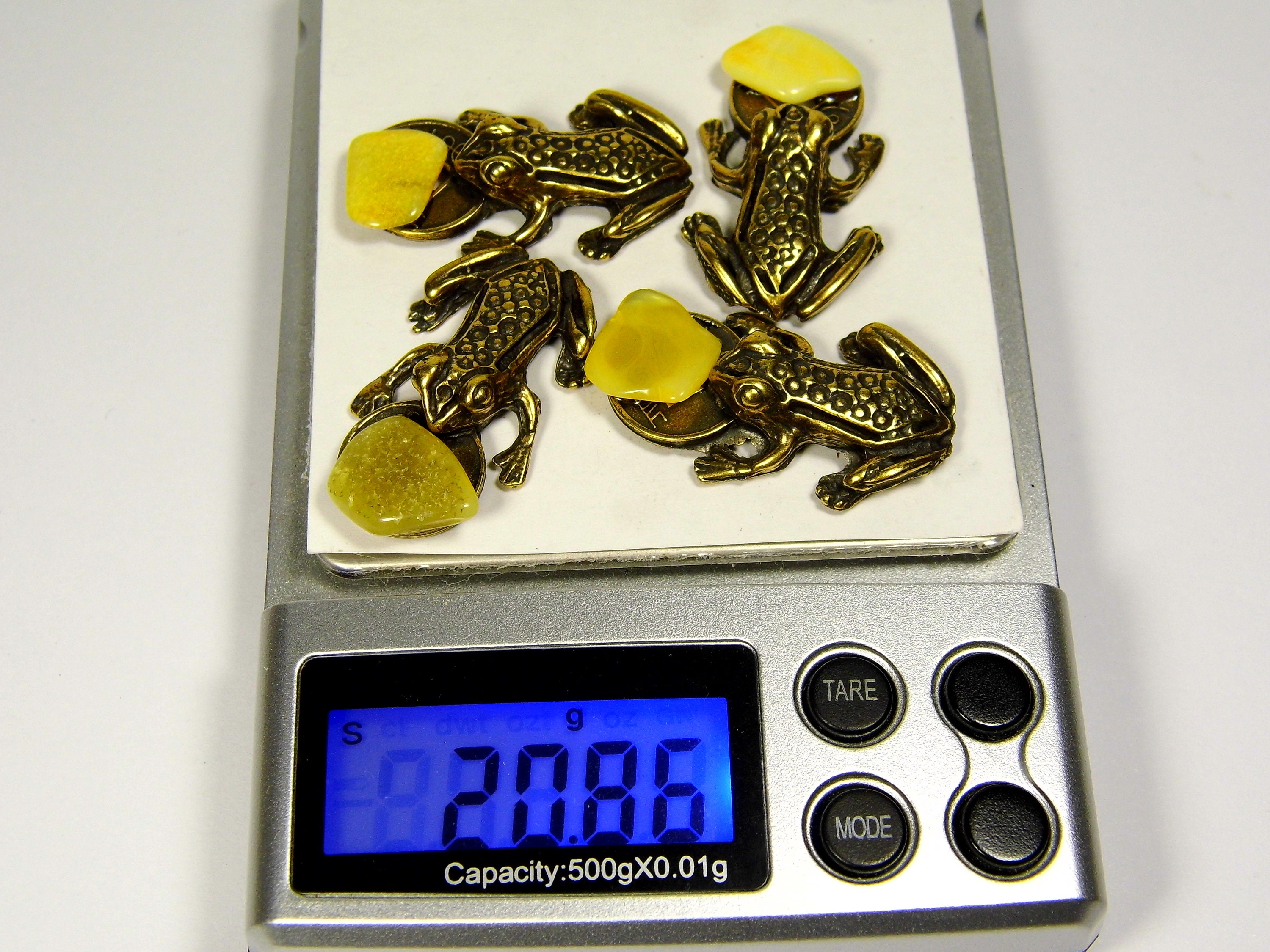 Lot of 4 Feng Shui Money Frog With Baltic Amber Souvenir