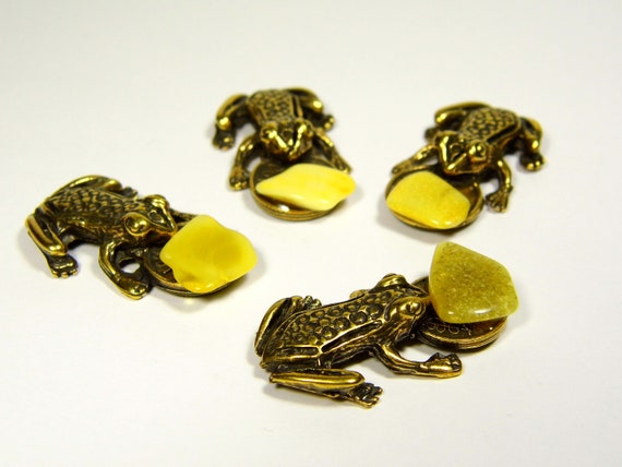 Lot of 4 Feng Shui Money Frog With Baltic Amber Souvenir Stone Natural A0141