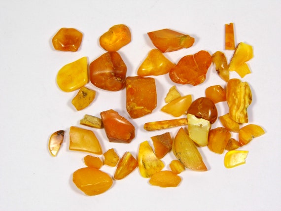 Vintage Baltic Amber Stones 11gr Yellow Brown Butterscotch Egg Yolk Natural 4244