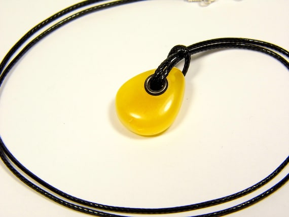Baltic Amber Amulet Pendant Yellow Butterscotch Egg Yolk Natural A0046
