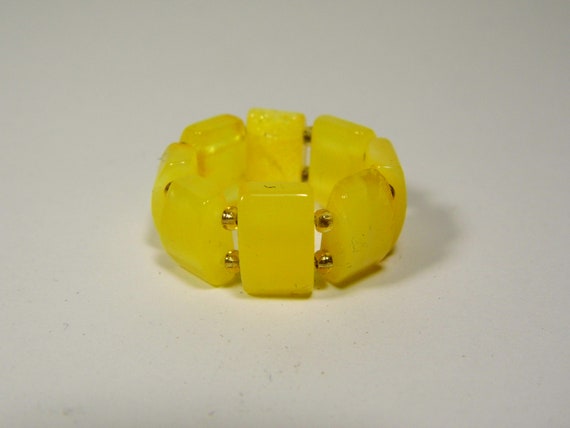 Baltic Amber Ring Size 7.5 Yellow Stone Women's Elastic Stretch  Natural A0209