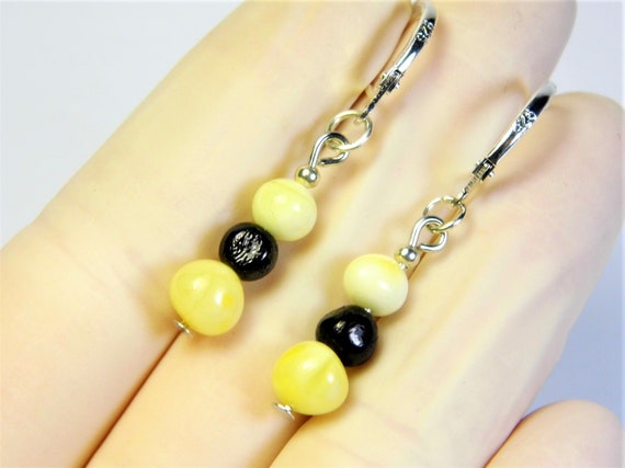 Natural Baltic Amber dangle / drop women's earrings yellow / black AP742