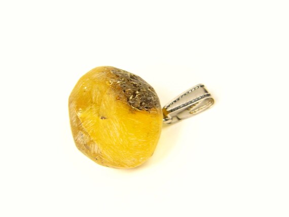 Baltic Amber Pendant 3.9gr Green Unpolished Rough Natural Stone Genuine A0316