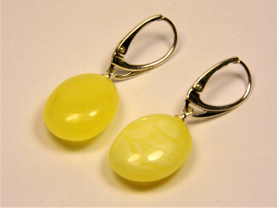 Baltic Amber and Sterling Silver 925 women dangle / drop earrings yellow 3894