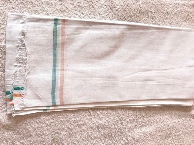 Nature Blaze Gamchha - Traditionele Indiase spirituele handdoek gemaakt van pure dunne katoenen stof Puja Item