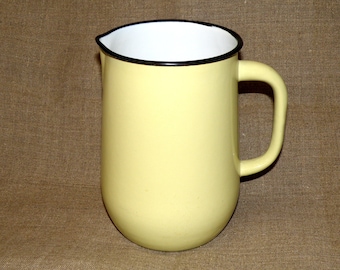 Yellow enamel pitcher with black rim, vintage water pitcher, water enamel jug, milk pitcher, milk jug, rustic decorative pitcher