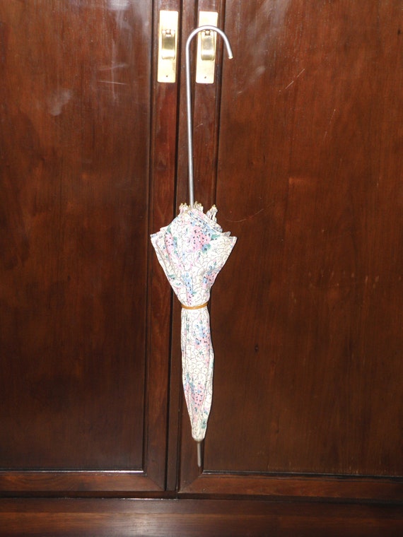 Vintage Umbrella, Summer White Floral Umbrella, R… - image 9