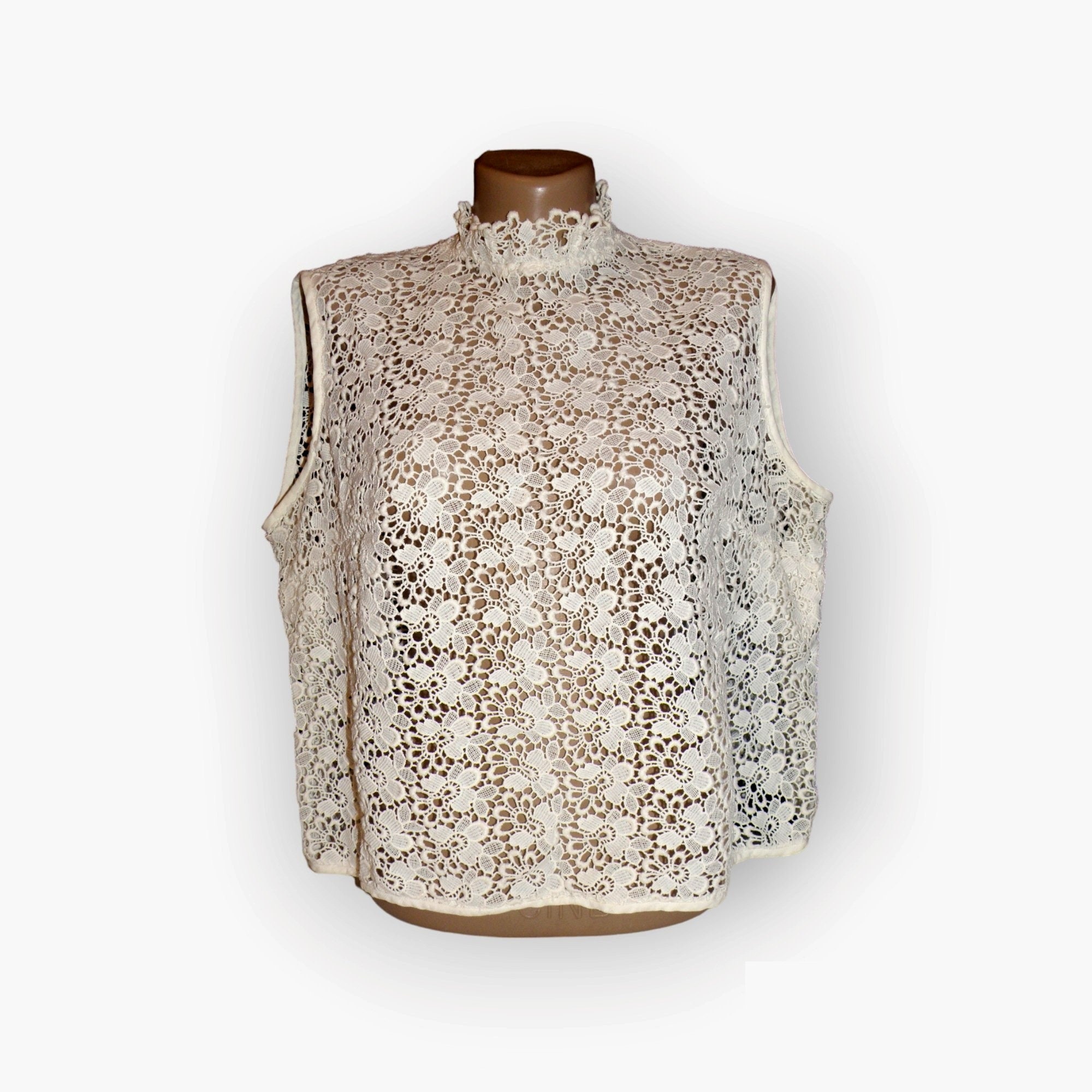 Vintage White Lace Top size XL, Synthetic guipure sleeveless ruffle collar top blouse, Retro White wedding blouse