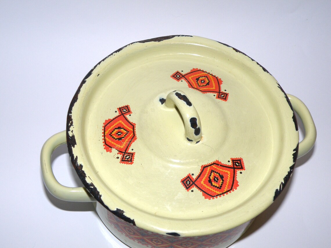 Yellow Enamel Bowl With Lid Vintage Small Enameled Pot Old Etsy