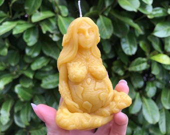 Mother Earth Beeswax Candle